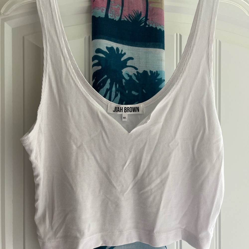 JOAH BROWN RIBBED CROPPED TANK TOP NWOT COLOR:WHITE